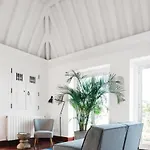 Outpost - Casa Arribas Lodge Azenhas do Mar