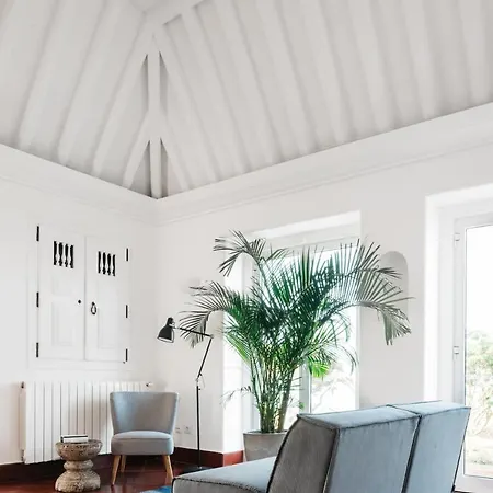 Outpost - Casa Arribas Lodge Sintra