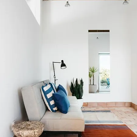 Outpost - Casa Arribas *