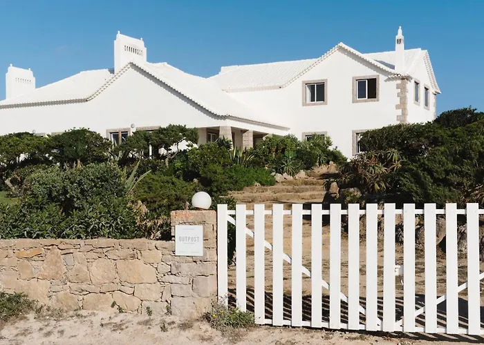 Outpost - Casa Arribas