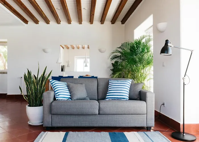 Outpost - Casa Arribas